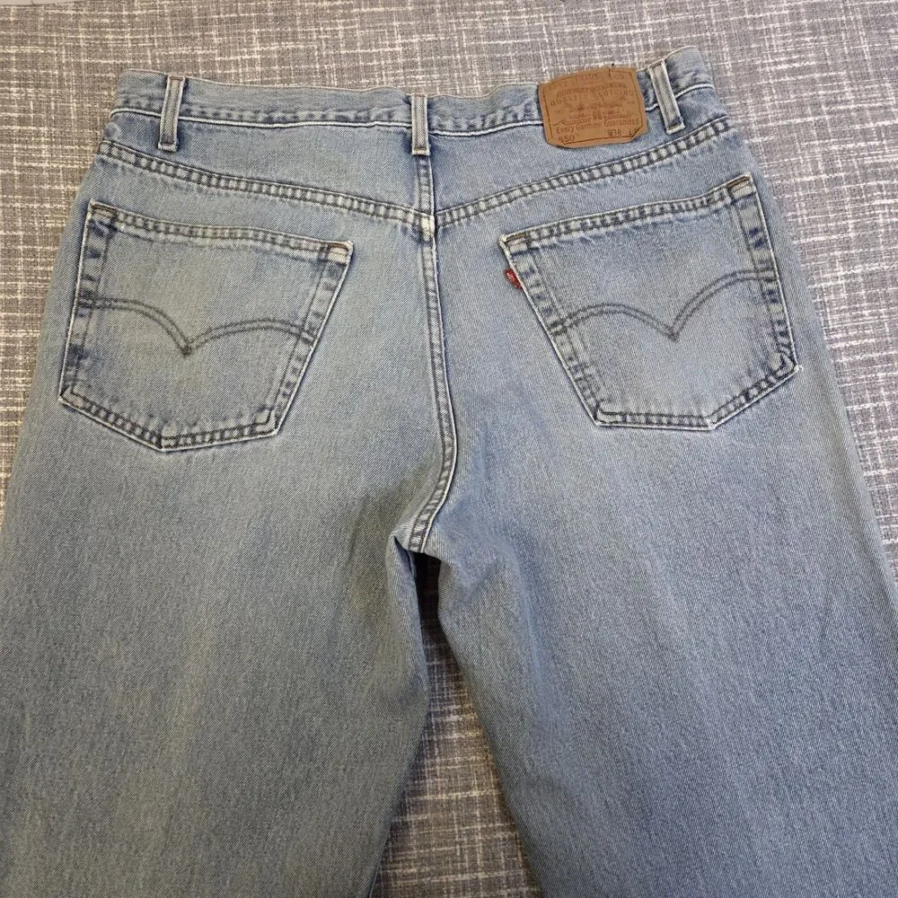 Levi's 550 Jeans Relaxed Fit Straight/Taper Distressed Men's 38X32 (act. 37X32)